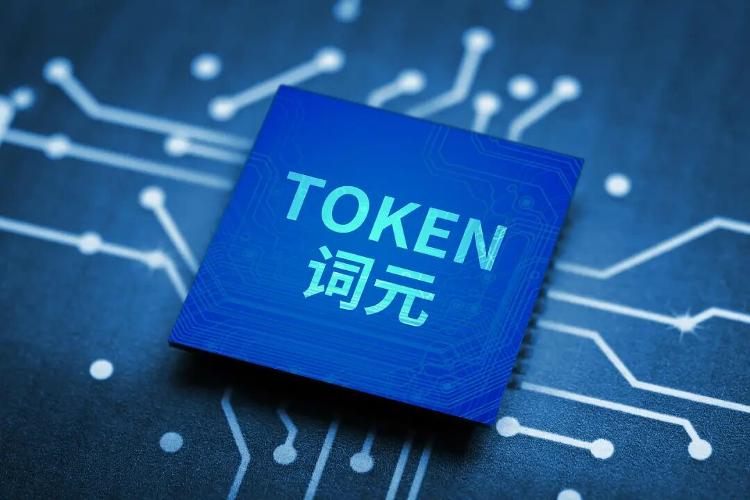 星二代首登 T 台表现亮眼，被赞遗传父母好基因